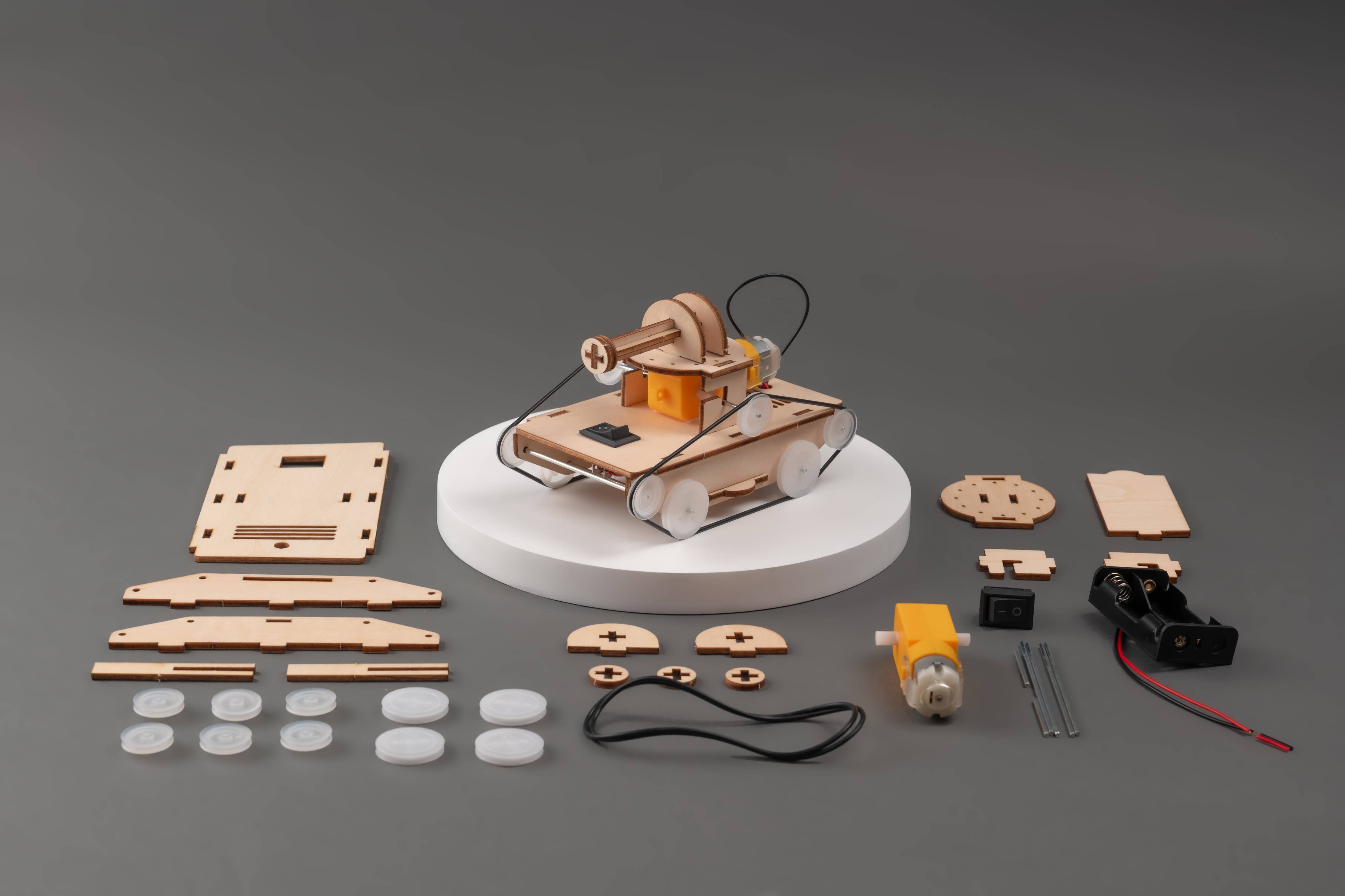 Rubber Bands Tank DIY Kit, Educational STEM Toy for Kids